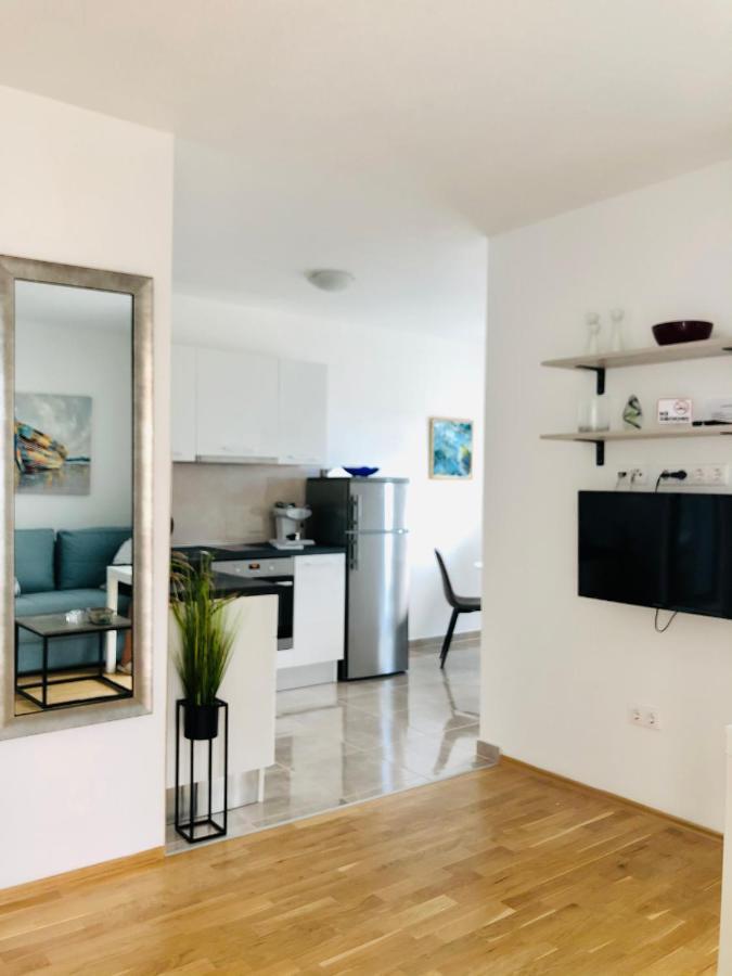 Villa Dani Sea & Pool Apartments Trogir Kültér fotó