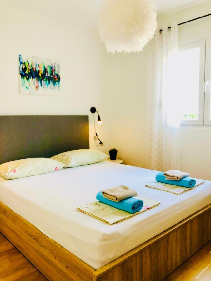 Villa Dani Sea & Pool Apartments Trogir Kültér fotó