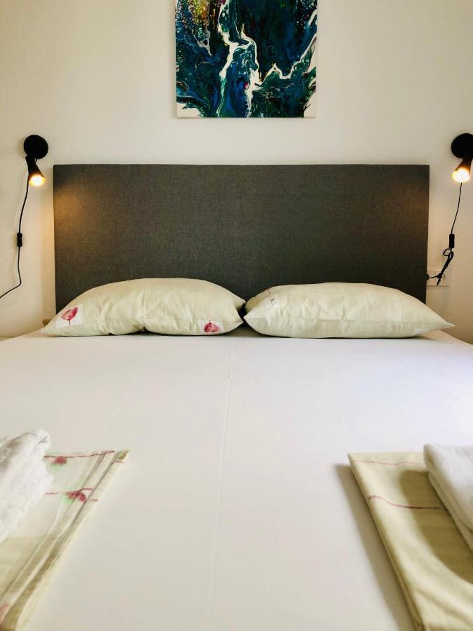 Villa Dani Sea & Pool Apartments Trogir Kültér fotó