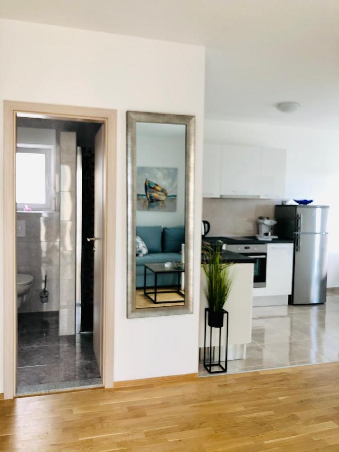 Villa Dani Sea & Pool Apartments Trogir Kültér fotó