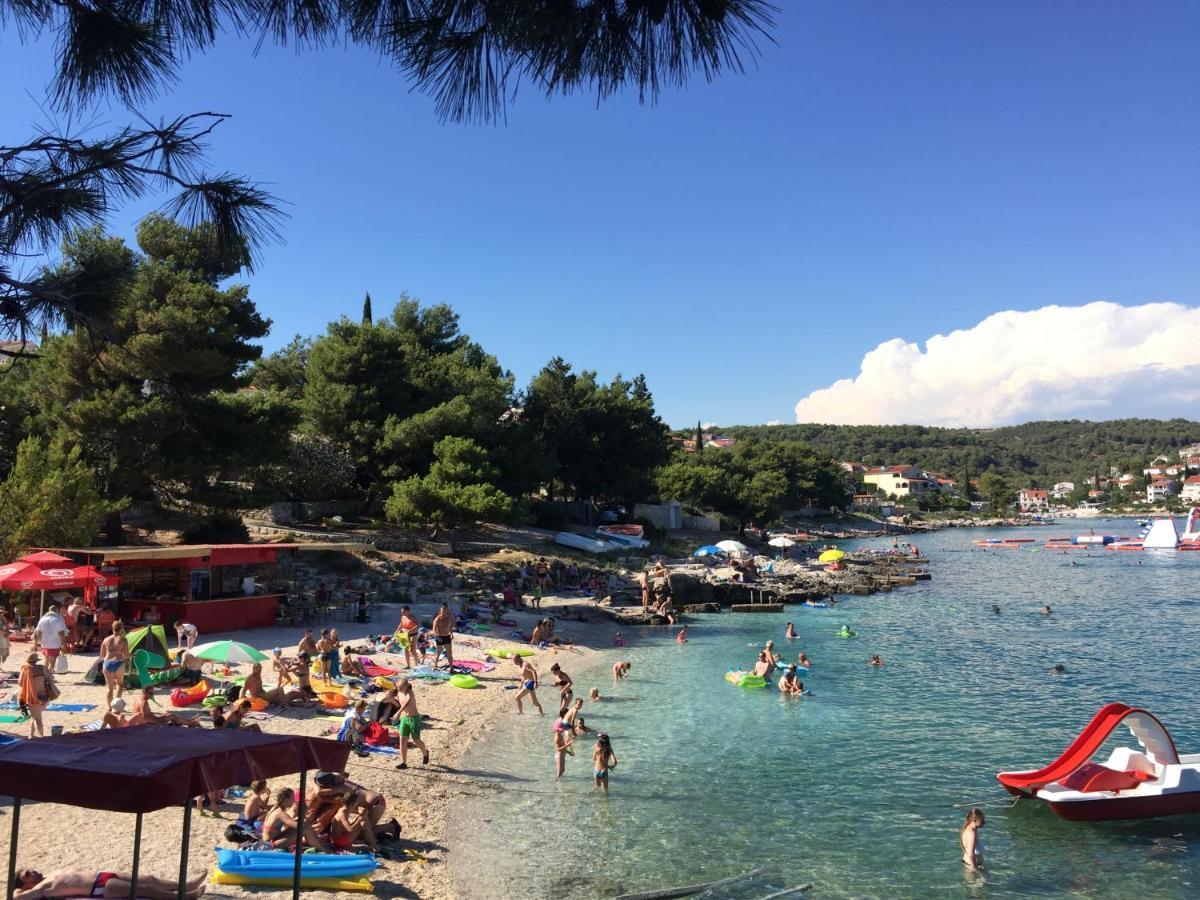 Villa Dani Sea & Pool Apartments Trogir Kültér fotó