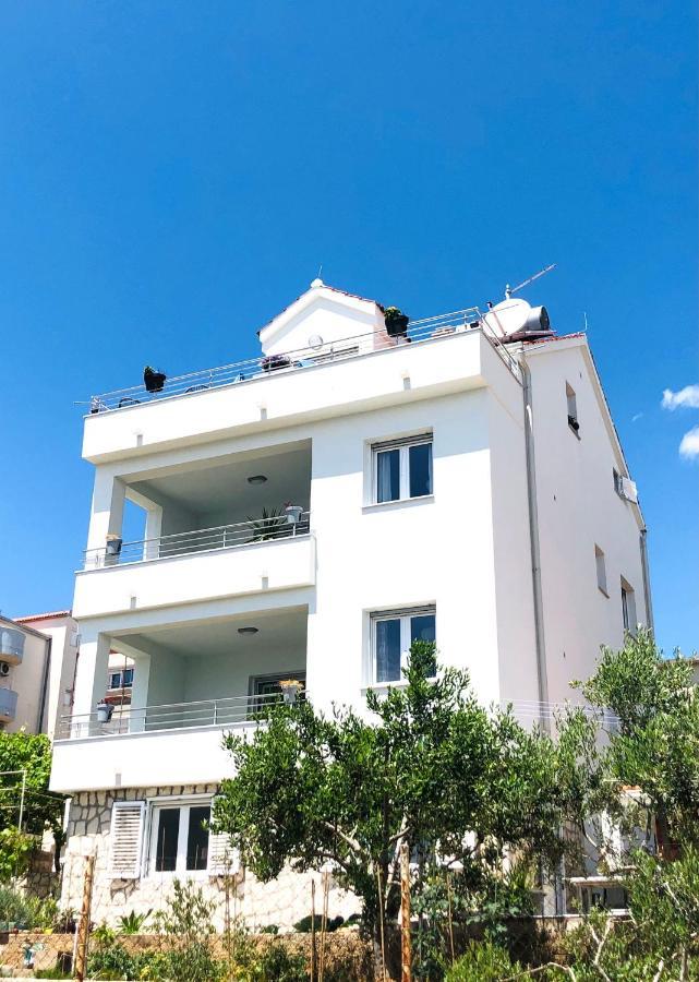 Villa Dani Sea & Pool Apartments Trogir Kültér fotó